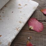 Zestaw ręcznie czerpanych papierów Rosa Gallica Officinalis - obrazek 3
